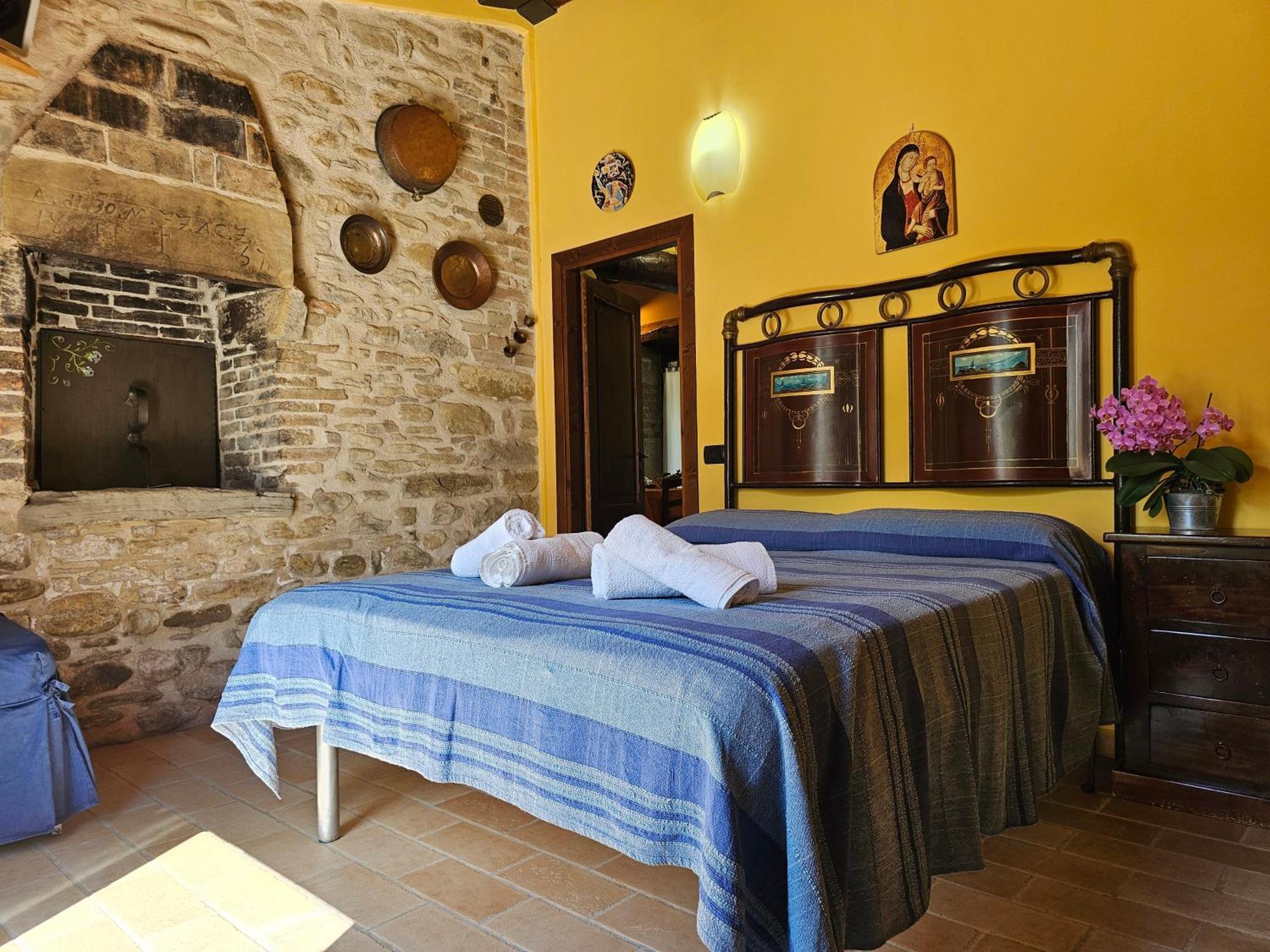 Agriturismo Ca Serrantonio - Ferri Appartamento Puccini Urbania Esterno foto